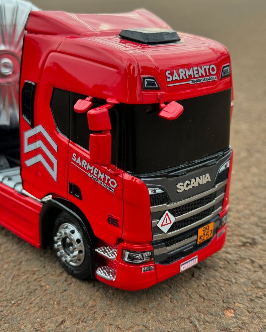 Miniatura Scania NTG Carreta 4 Eixos – Escala 1/24